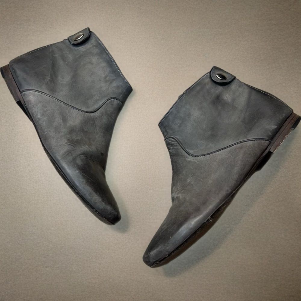 * Alberto Fermani charcoal leather ankle boots